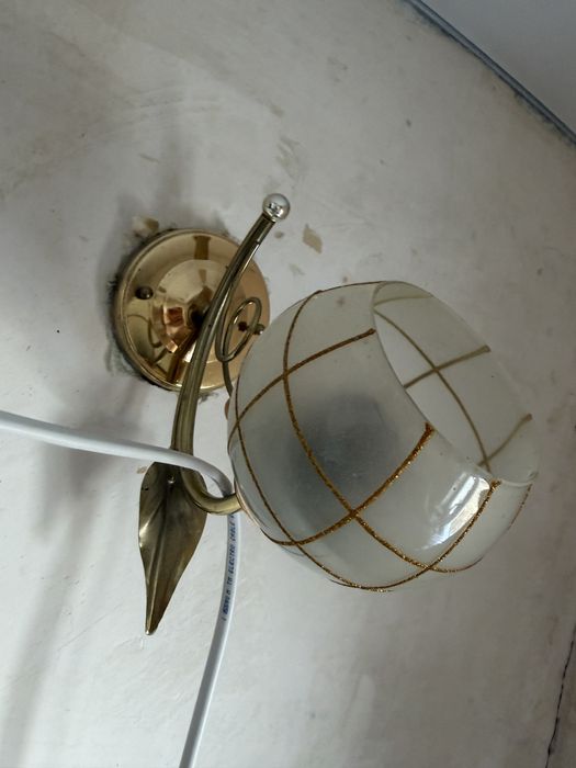 Продам дві люстри