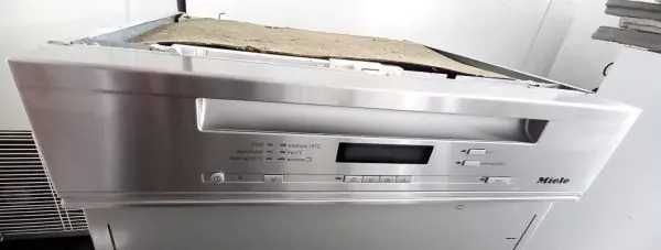 Вбудована посудомийна машина миле
Miele G 6300 SCi