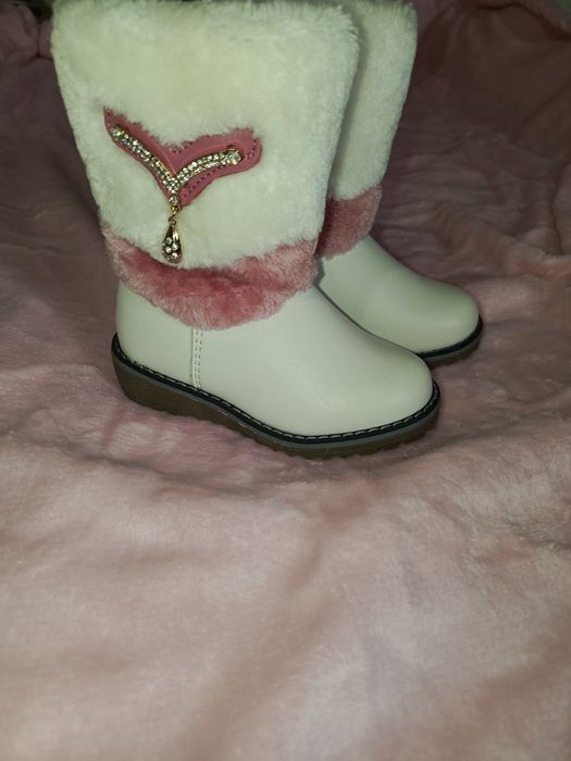 Зимние сапоги на девочку