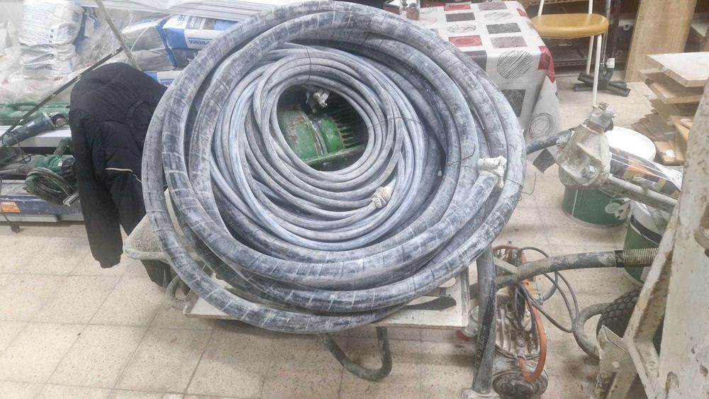 Maquina para reboco e estuque projetado