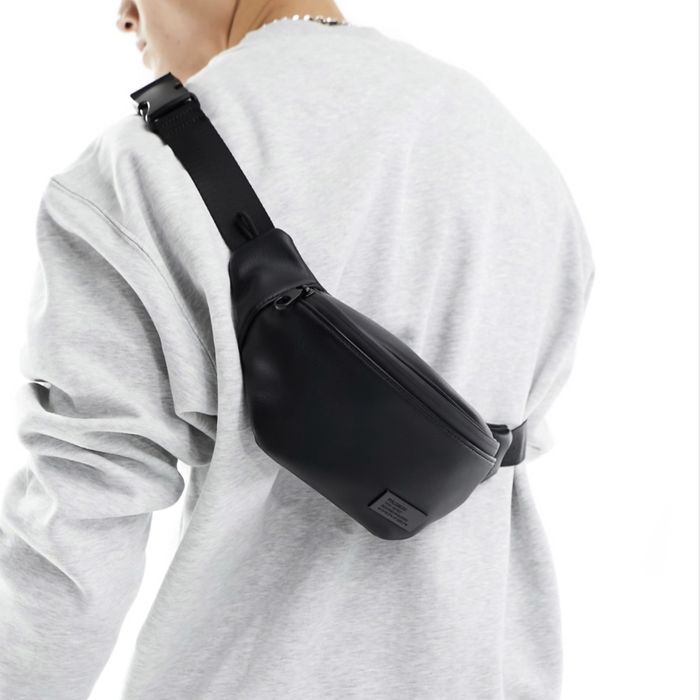 Сумка бананка поясна чорна Pull&Bear