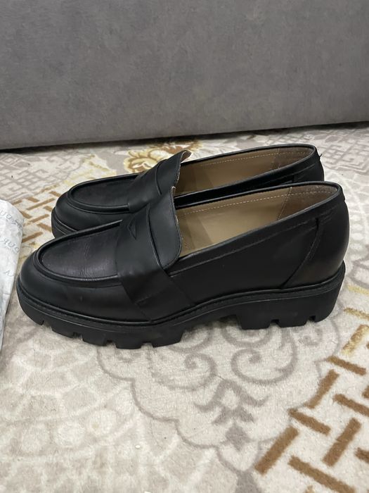 Лоферы кожаные черные zara