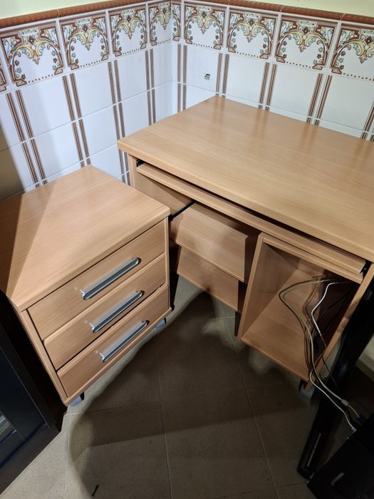 Secretária como nova