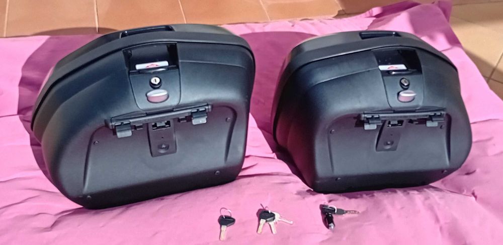 Malas Laterais GIVI V35 Tech Monokey