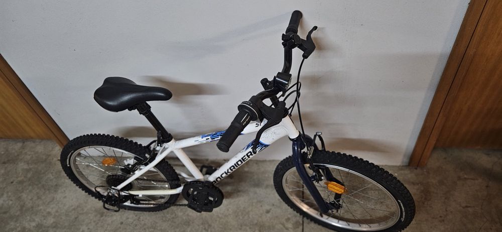 Bicicleta BTT Rockrider ST 120 (usada, pneus em baixo)