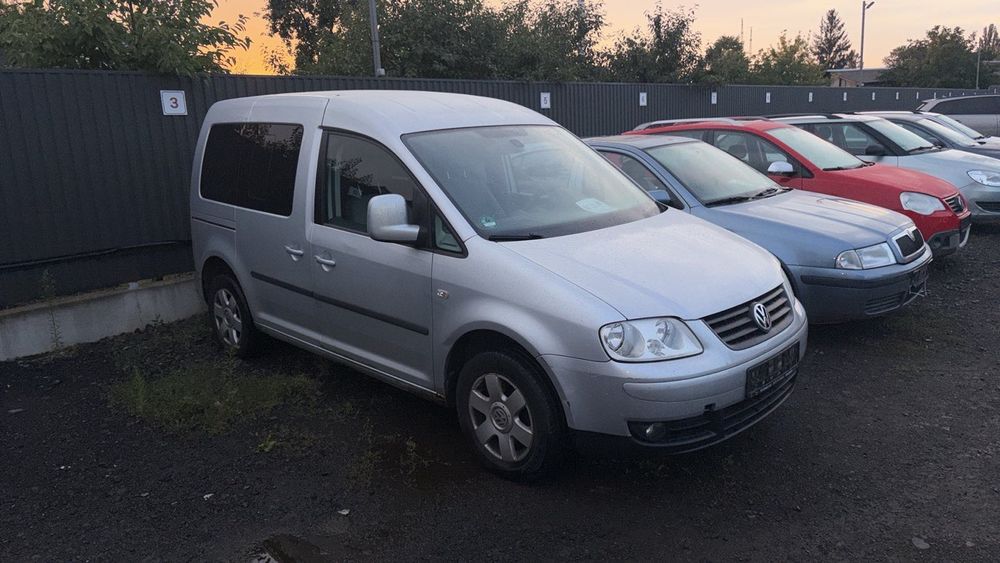 Wv Caddy 1.6mpi ориг пас Germania