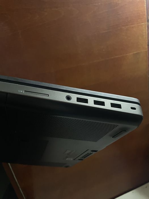 DELL Precision 7520 Quadro - ПОТУЖНА Графічна станція від DELL