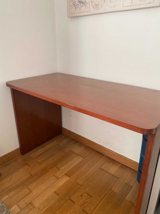 Secretária em ótimo estado, preço negociável