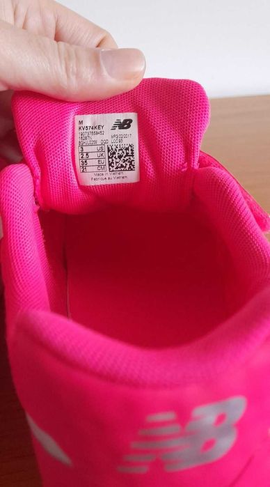 Ténis New Balance, tamanho 35