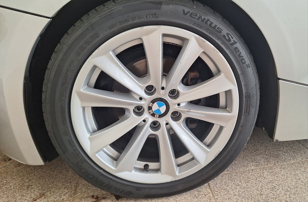 4 jantes BMW 8Jx17EH2 IS30 com pneus 225/45r17 HANKOOK meio piso