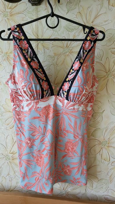 Купальник верх M&S UK 16 EUR 44