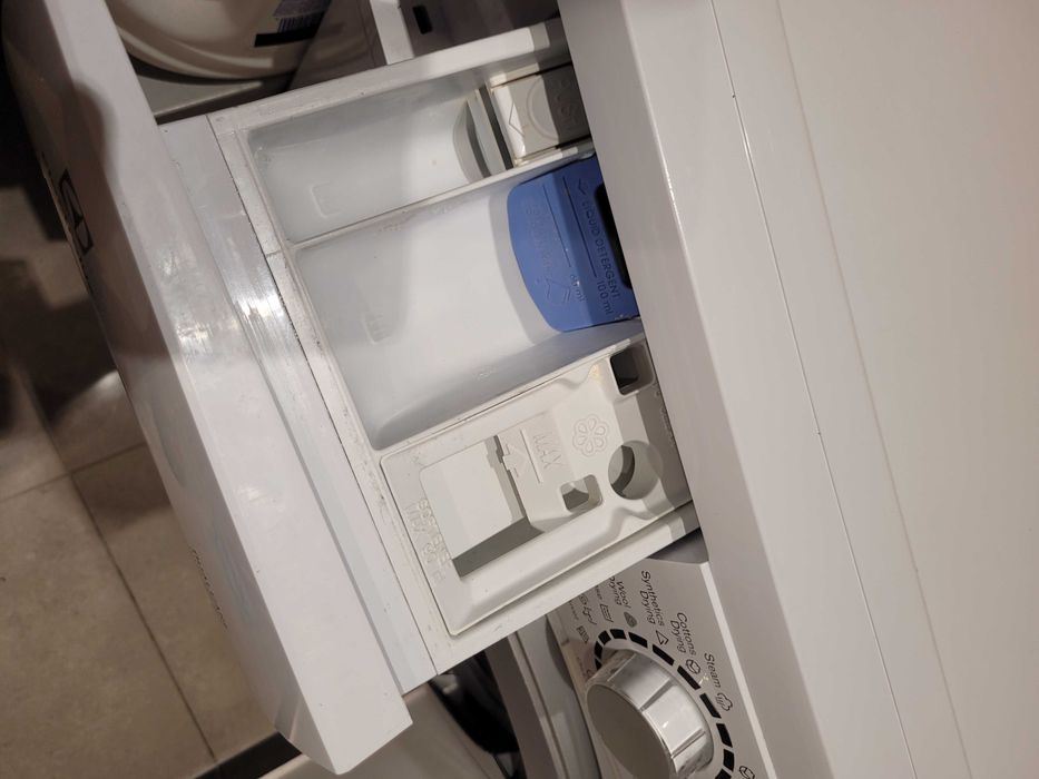 Electrolux DualCare EWW1685SWD pralko-suszarka 8/4 kg