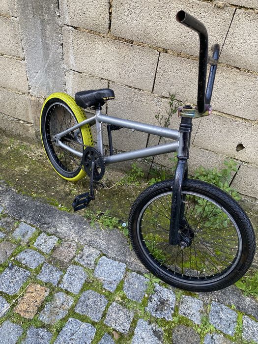 bicicleta para manobras BMX