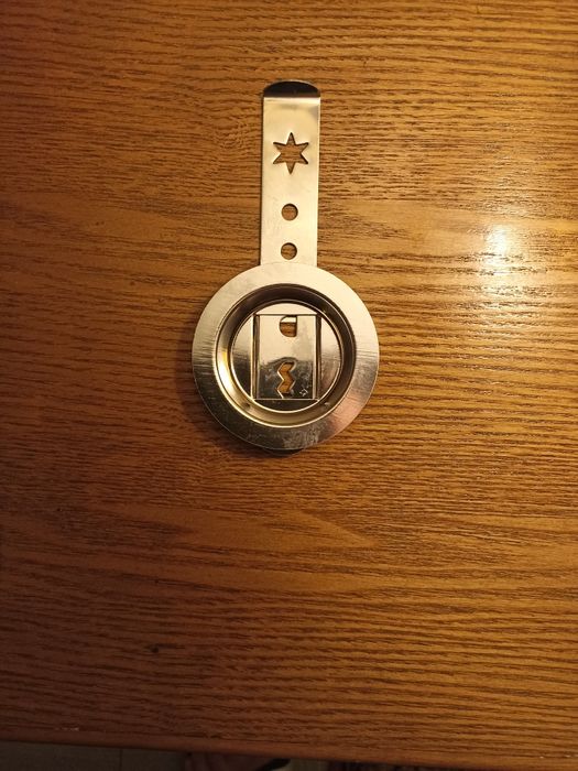 Мясорубка универсальная, изготовлено в Гамбурге.