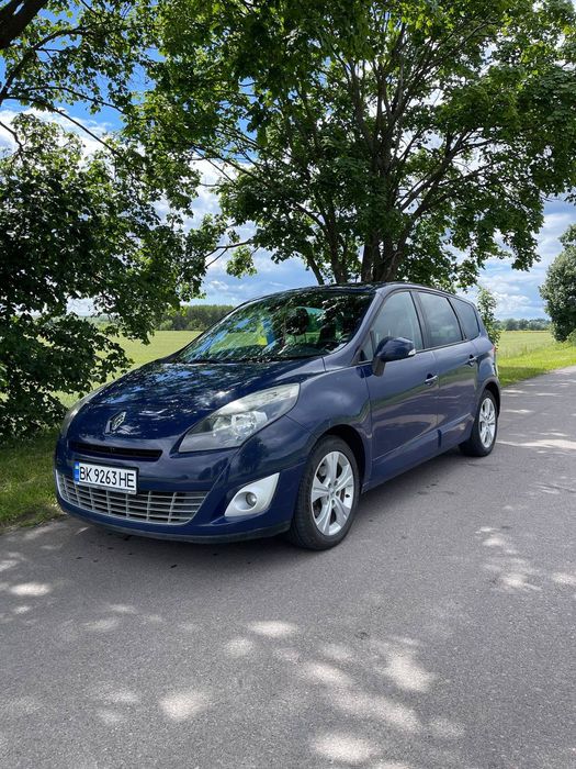 Renault Grand Scenic III 2011