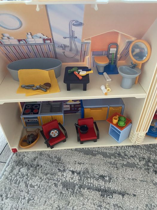 Ляльковий будинок Playmobil з коробкою
