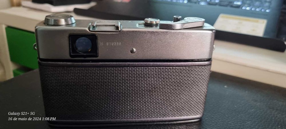 Máquina fotográfica analógica YASHICA MINISTER III