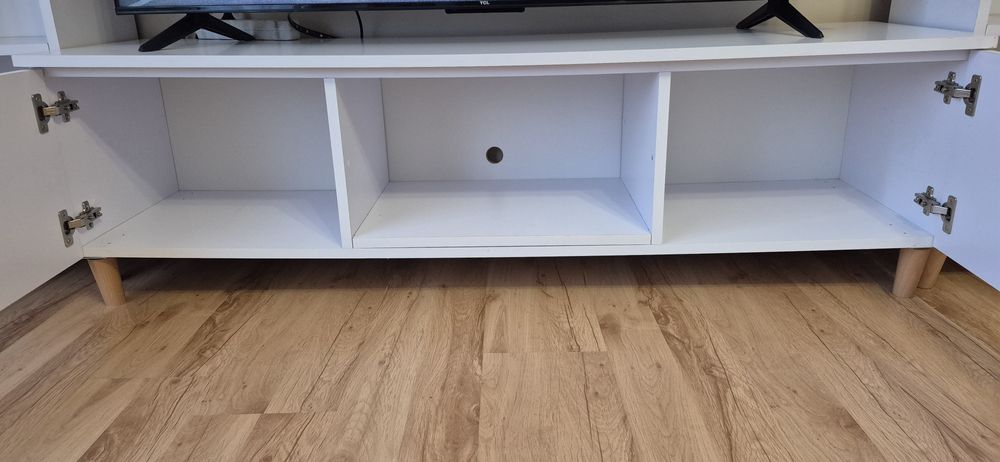 Zestaw mebli do salonu RTV