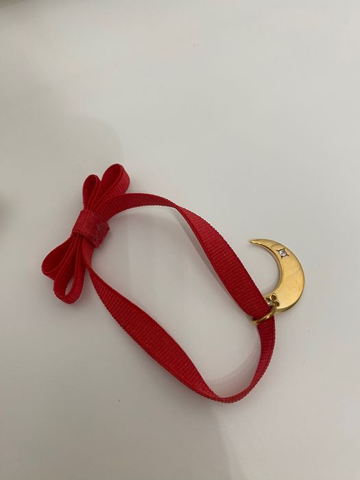 Bransoletka Lilou księżyc z cyrkonią pozłacany czerwona kokardka