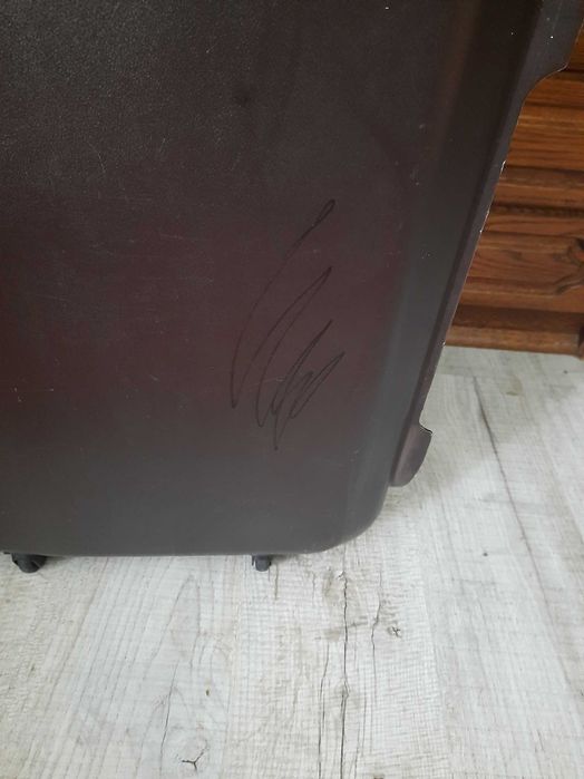 Чемодан Samsonite superior на колесах.