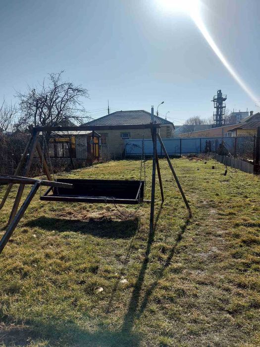 Продається гарна частина будинку з ремонтом в районі Сєдова