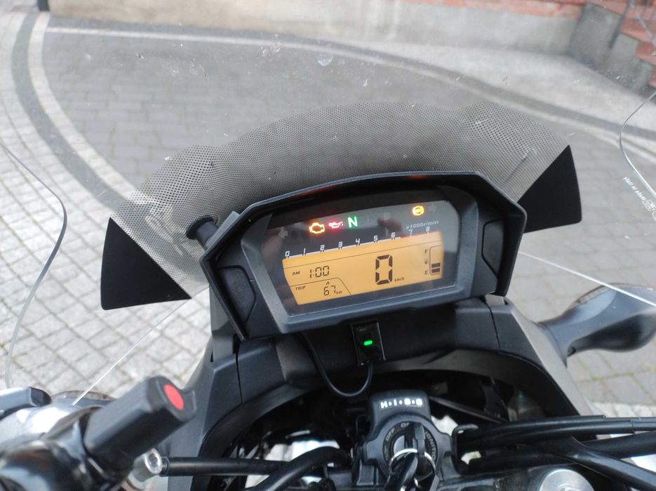 Honda NC700 osłona przeciwsłoneczna licznika motocykla