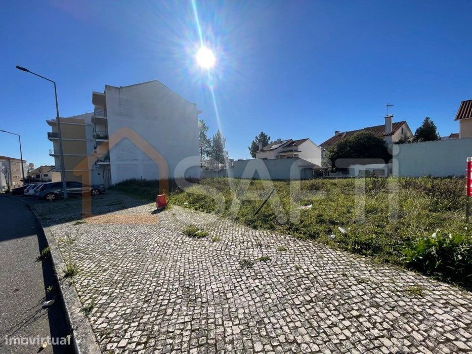 Lote para construção de prédio habitacional no Entroncamento, Santarém — Nossa Senhora de Fátima, Santarém