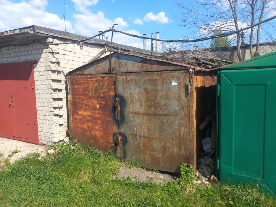 Продам или сдам железный гараж. Пятихатки  . Киевский район