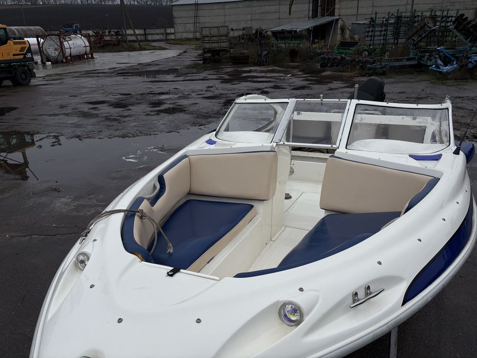 Продам катер Azura 520 з двигуном Suzuki 140
