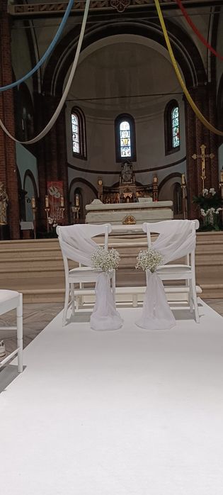 Dekoracje krzeseł, dekoracje kwiatowe, Biały dywan 10m, biały dywan 20