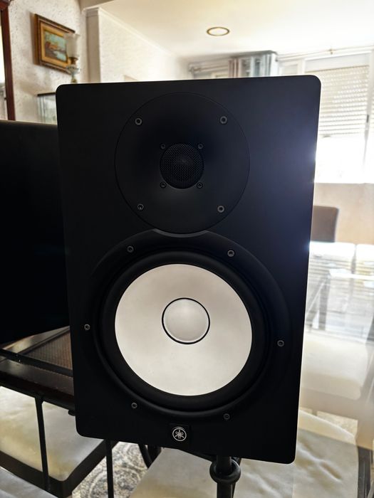 Colunas Yamaha HS8