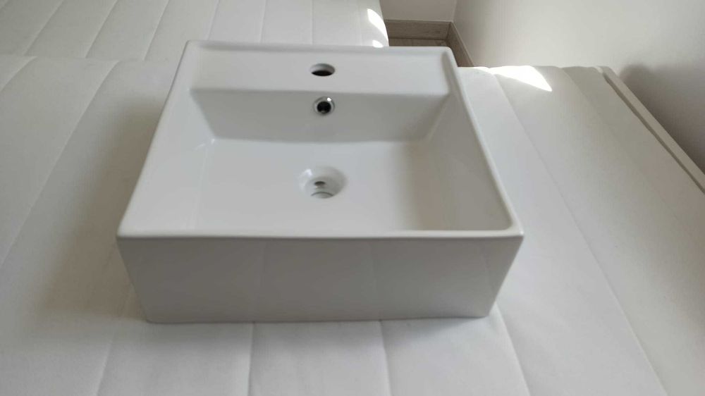 Lavatório de pousa Verini