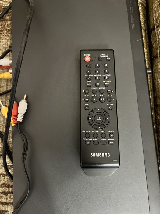 DVD-плеєр Samsung із пультом (Робочий)