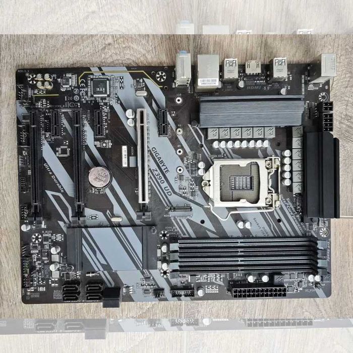 Комплект, ПК Z390 UD/i5 9600KF/DDR4 16GB/Башня/SSD120GB/Блок питания