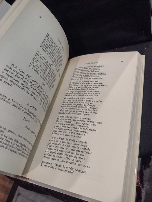 In Illo Tempore - Tridade Coelho