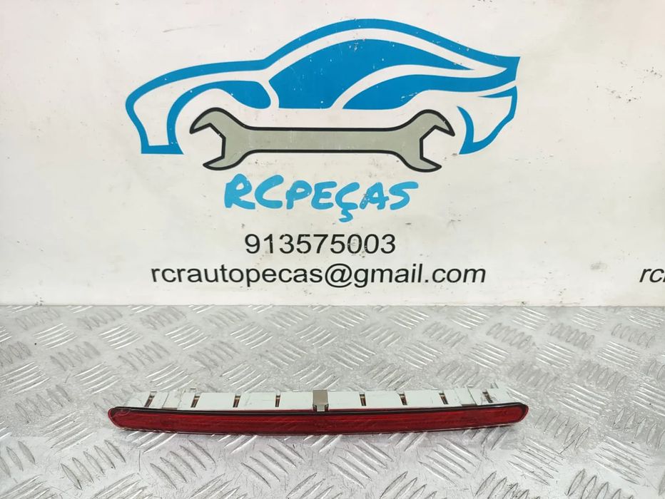 TERCEIRO STOP ORIGINAL AUDI A3 (8P)