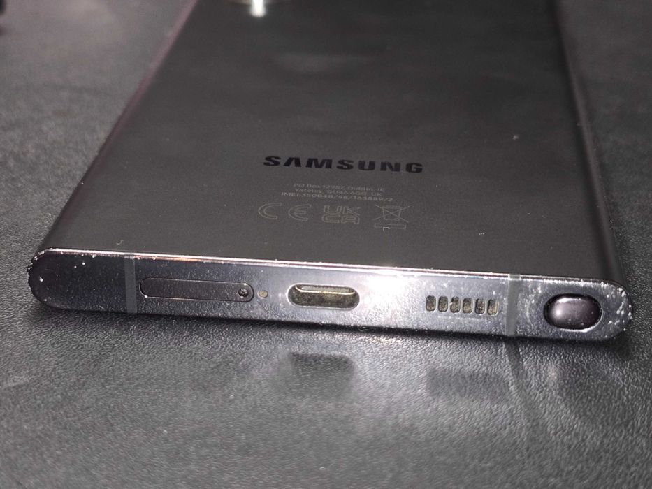 Używany - Samsung Galaxy S22 Ultra 256GB Czarny - GSM Baranowo