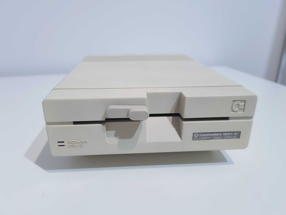 Stacja Commodore 1541 II dla C64 / C128 sprawna BOX