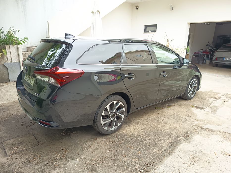 Toyota Auris touring sports 1.4 d-4d