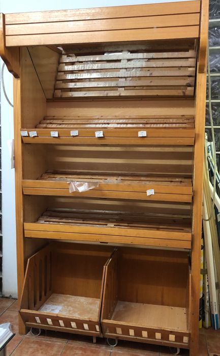 Estantes de supermercado baixo custo