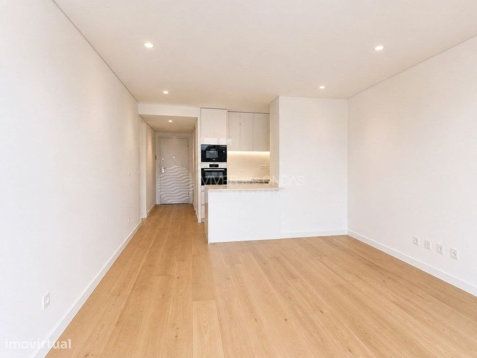 T1+1 novo com terraço privativo de 15,60 m² e Garagem na Madalena, ...