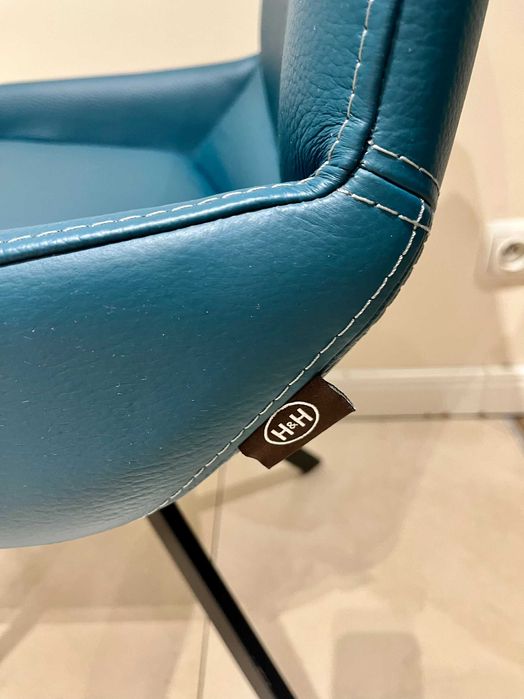 Turkusowe krzesło H&H