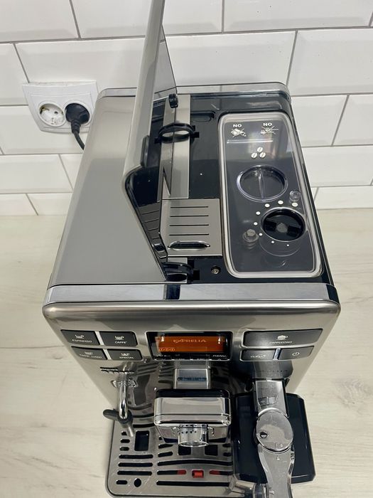 Кавомашина Saeco Exprelia