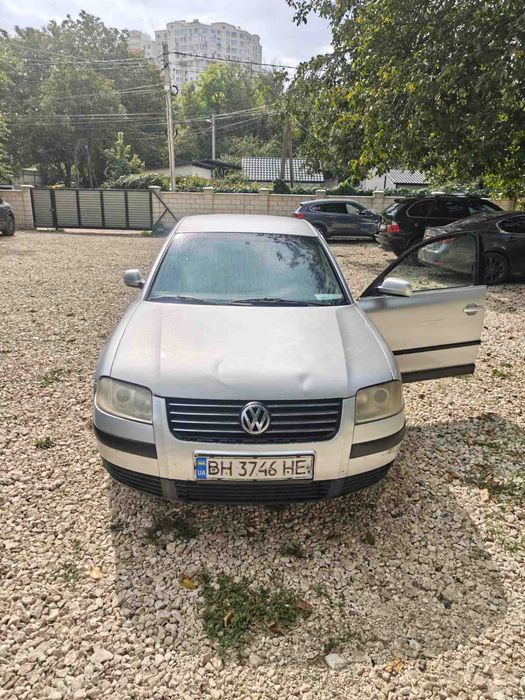 Volkswagen Passat B5 2.0 автомат, газ/бензин