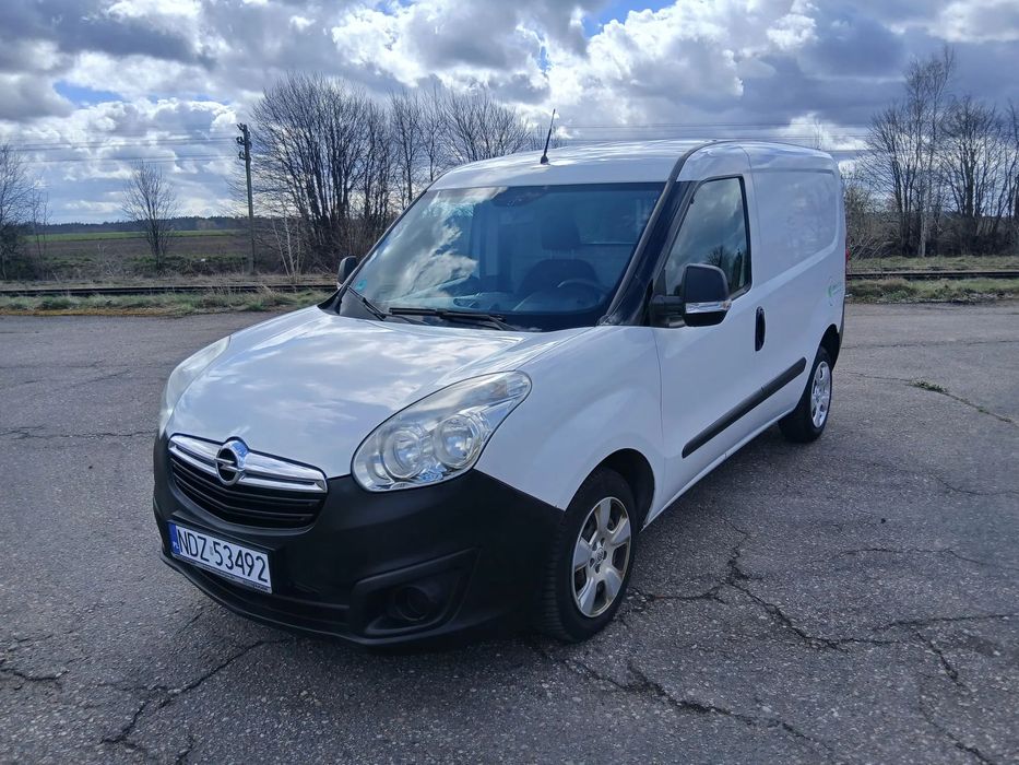 Opel Combo D Van  Opel Combo D Fiat Doblo