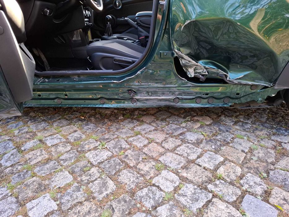 MINI 5 Portas Cooper D Apenas 121 Mil kms de 2017