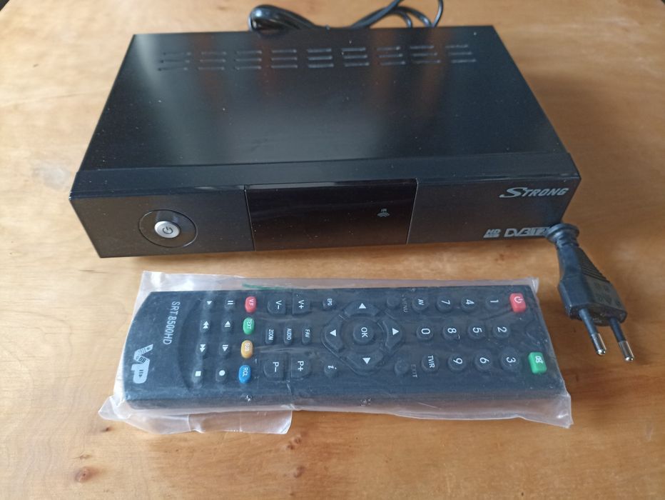 Приймач ефірний Т2 Strong 8500