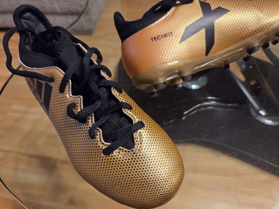 Korki piłkarskie sportowe dla dzieci