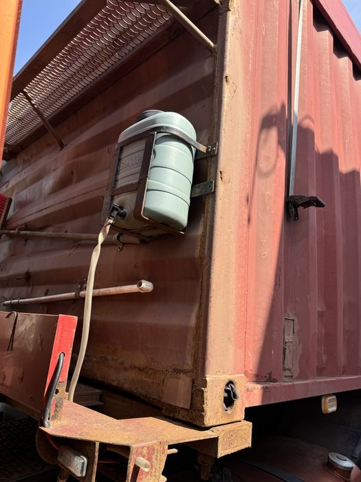 Продам напівпричіп Krone 2006