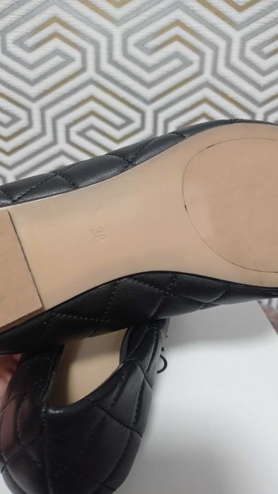 Стильні актуальні балетки H&M